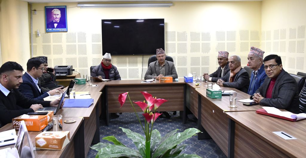 नेफ्स्कूनद्वारा पूर्व अध्यक्षहरुसँग परामर्श