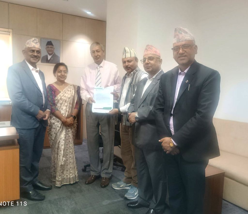 नेफ्स्कूनले राष्ट्र बैंकद्वारा जारी निर्देशन सम्बन्धमा प्रधानमन्त्रीका आर्थिक/विकास सल्लाहकार खतिवडासँग गर्यो छलफल 