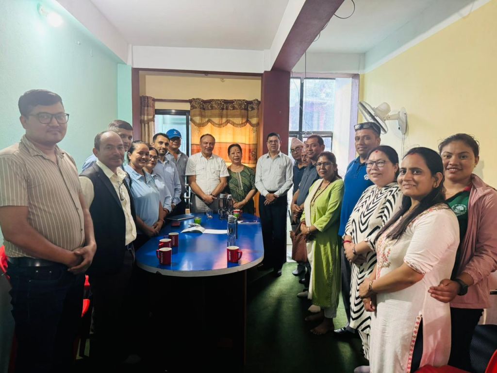 धादिङमा सदस्यहरुबीच सहकारीका समसामयिक विषयमा अन्तरक्रिया  