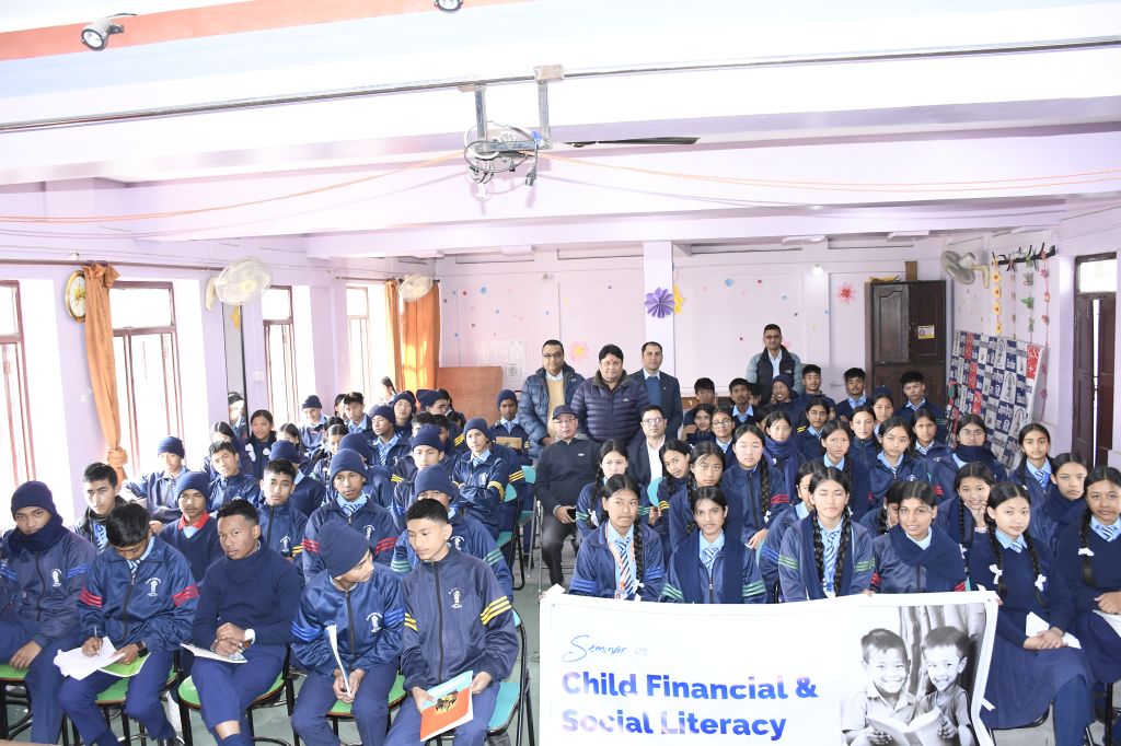 नेफ्स्कून र अफलातुन अन्तर्राष्ट्रिय संस्थाको साझेदारीमा विद्यालयहरुमा बालबालिकामा पढदै कमाउँदै व्यवहारिक शिक्षा प्रदान 