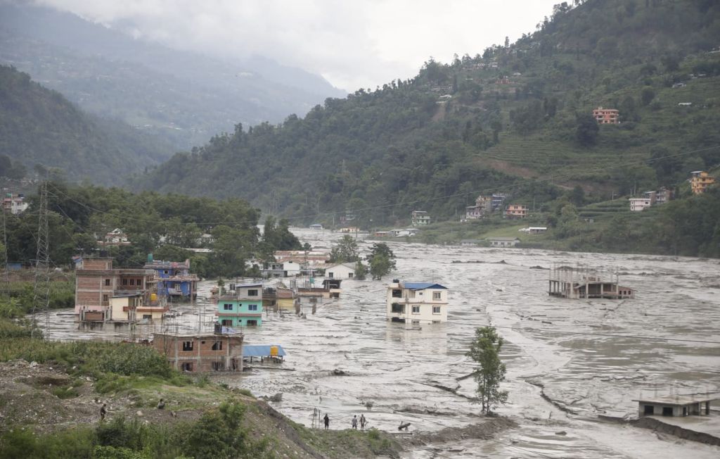 बाढी पीडितहरुको उद्वार, राहत तथा पुनः स्थापनामा जुट्न नेफ्स्कूनको अपिल
